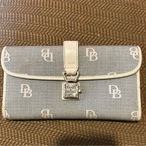 Dooney & Bourke Black and Cream Clutch